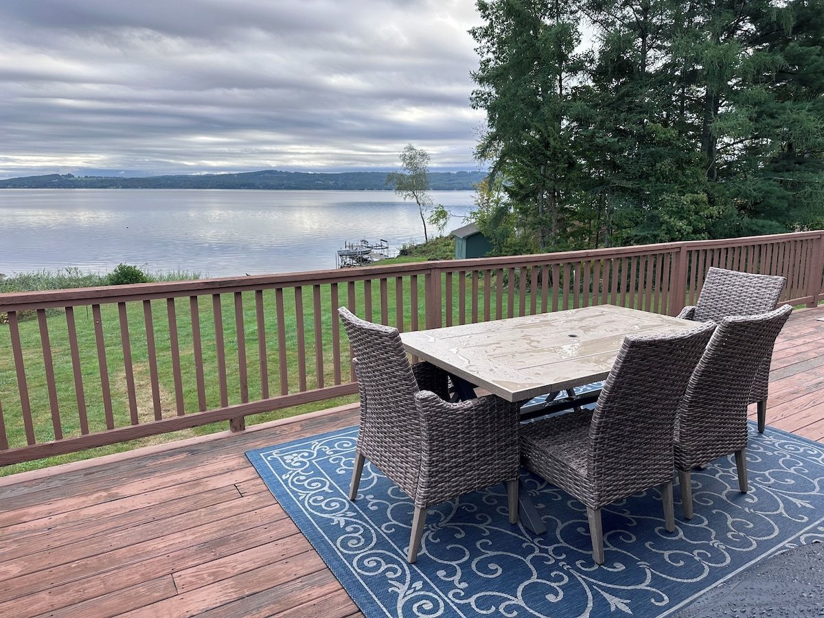 Lake Memphremagog Waterfront Retreat