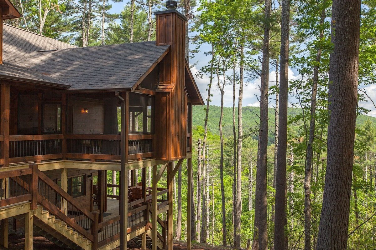 Mountain Views | 4 King Bedroom Luxury Cabin | Hot Tub + Fire Pit