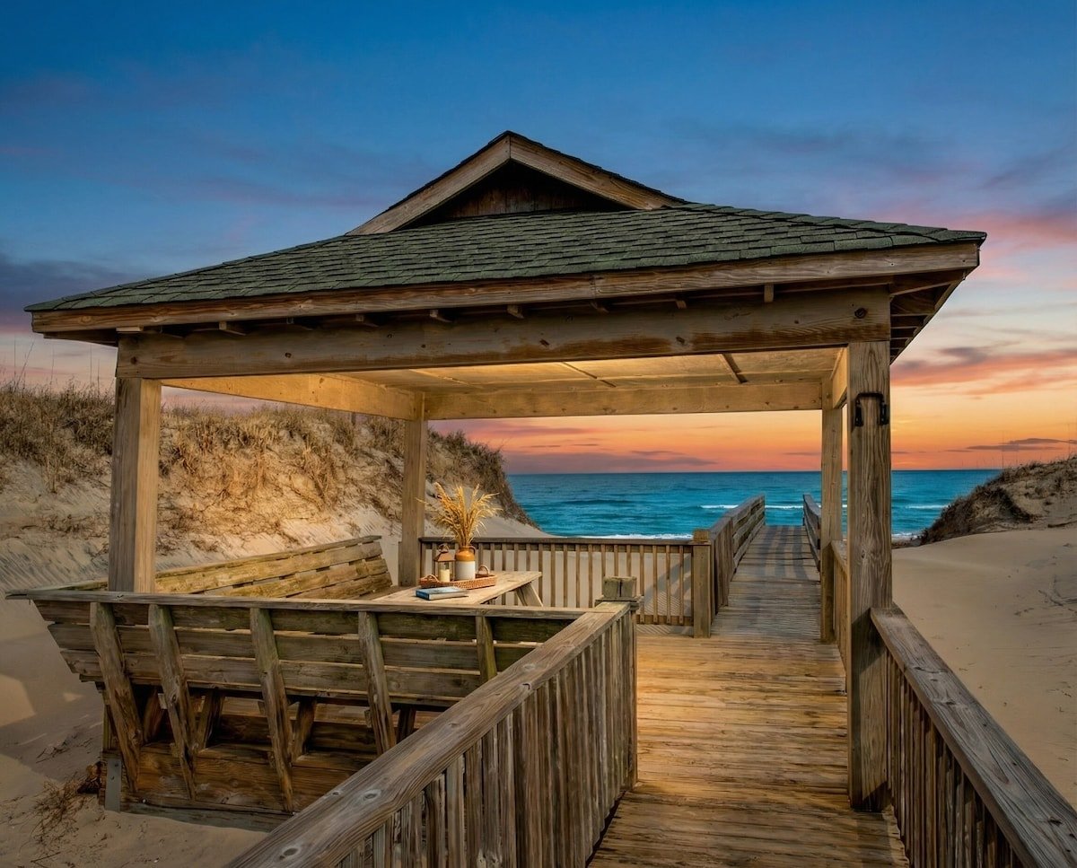Oceanfront Estate | 14BR | Private Pool & Hot Tub | Sleeps 32